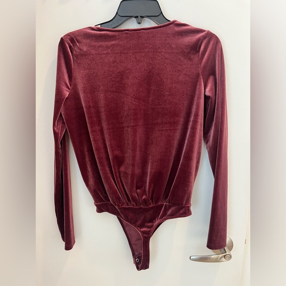 Express Velvet Bodysuit - Picture 3 of 5
